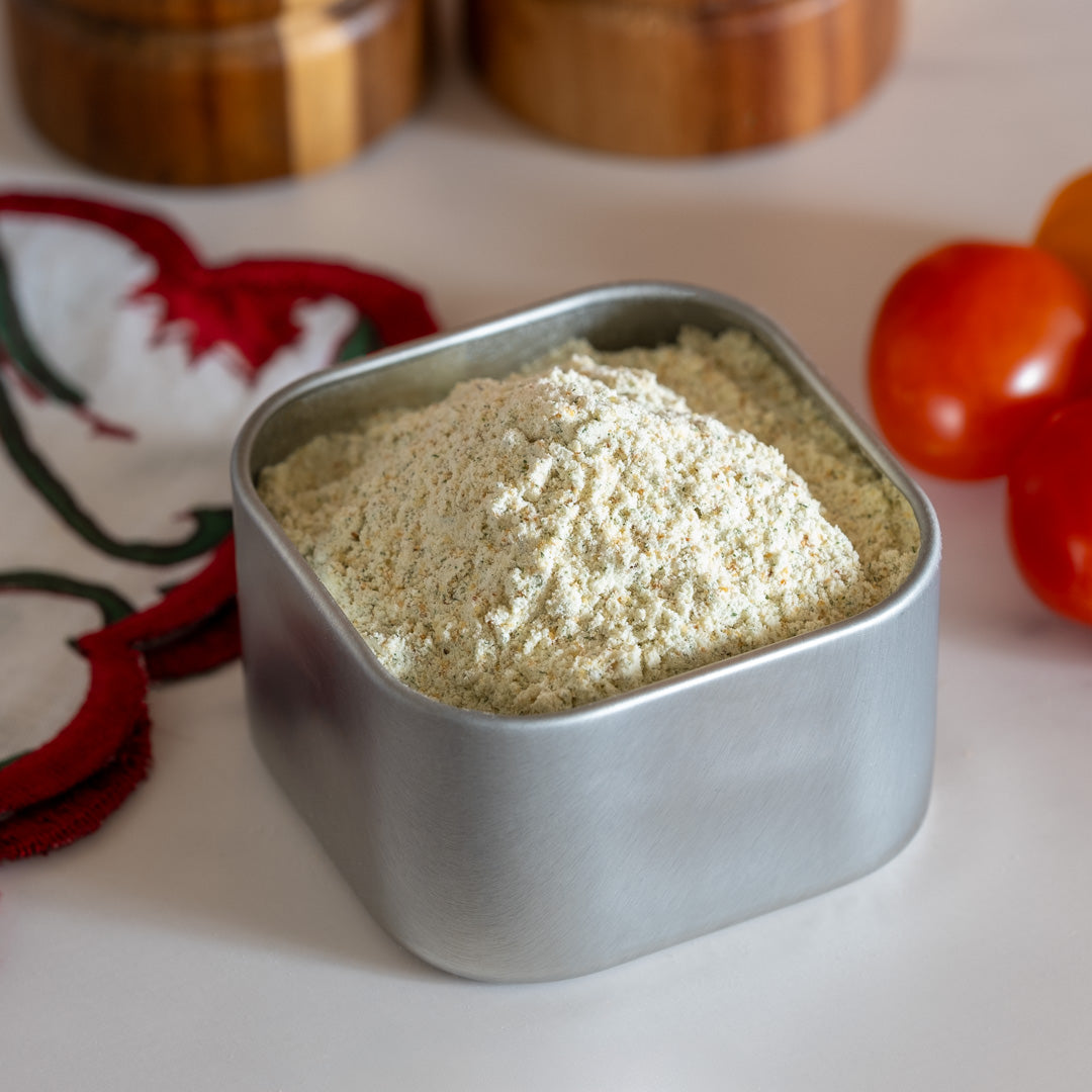 Roma Garlic Spice Blend in square tin